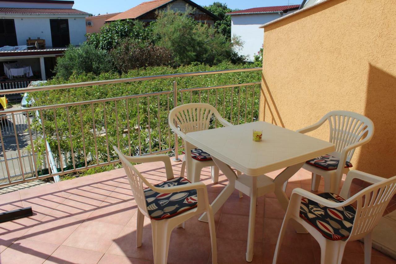 Apartments Novoselic Vir Exterior photo